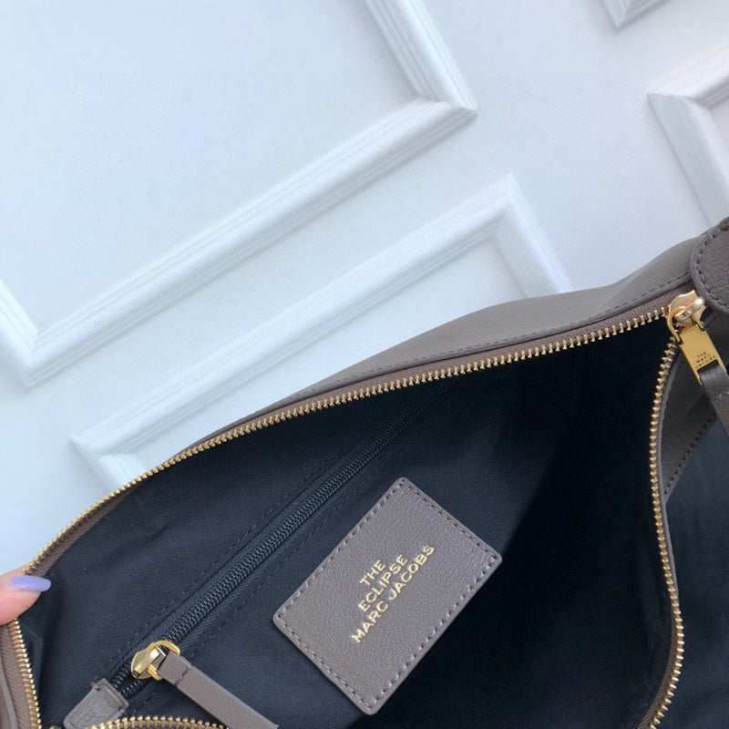 MJ BAG-102