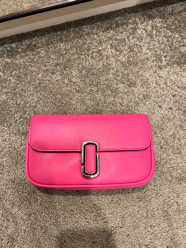 MJ BAG-231