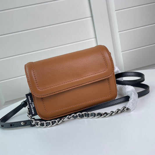 MJ BAG-111