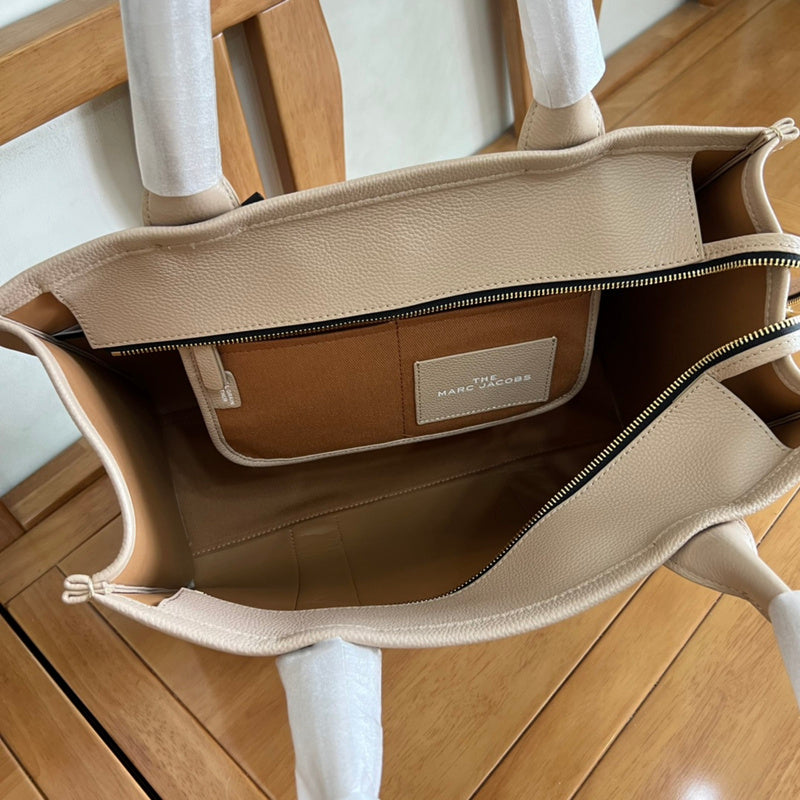 MJ BAG-222