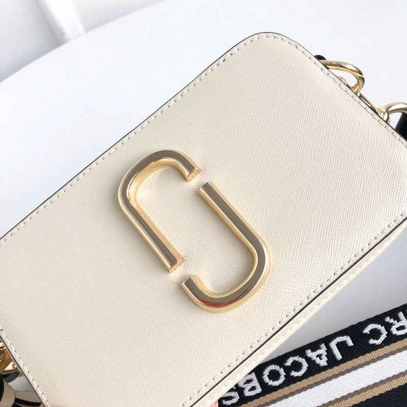 MJ BAG-122