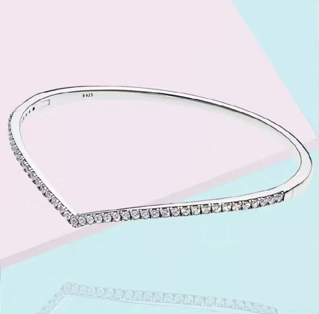 597837CZ