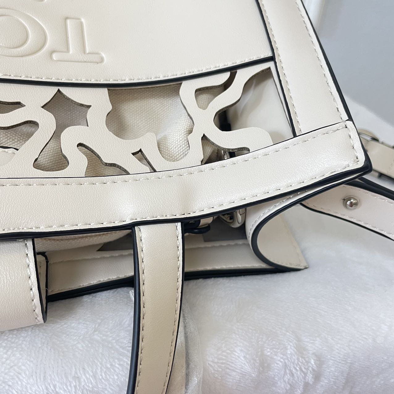 TO-BAG093