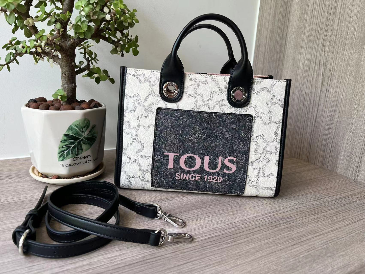 TO-BAG106