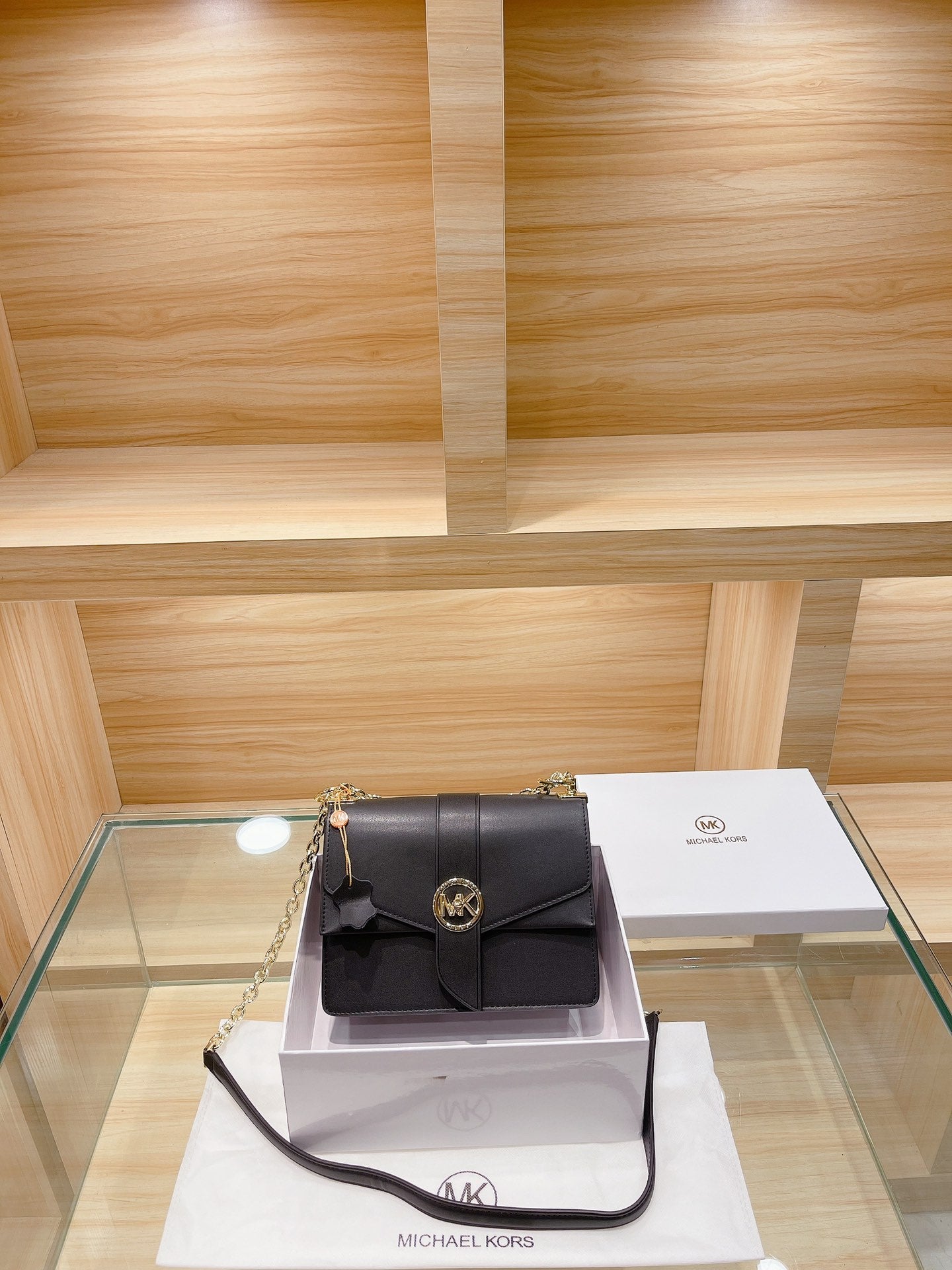 MK-BAG763