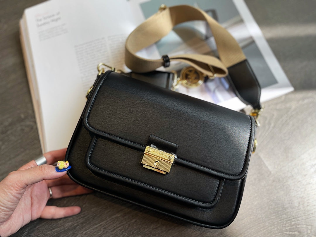 MK-BAG760