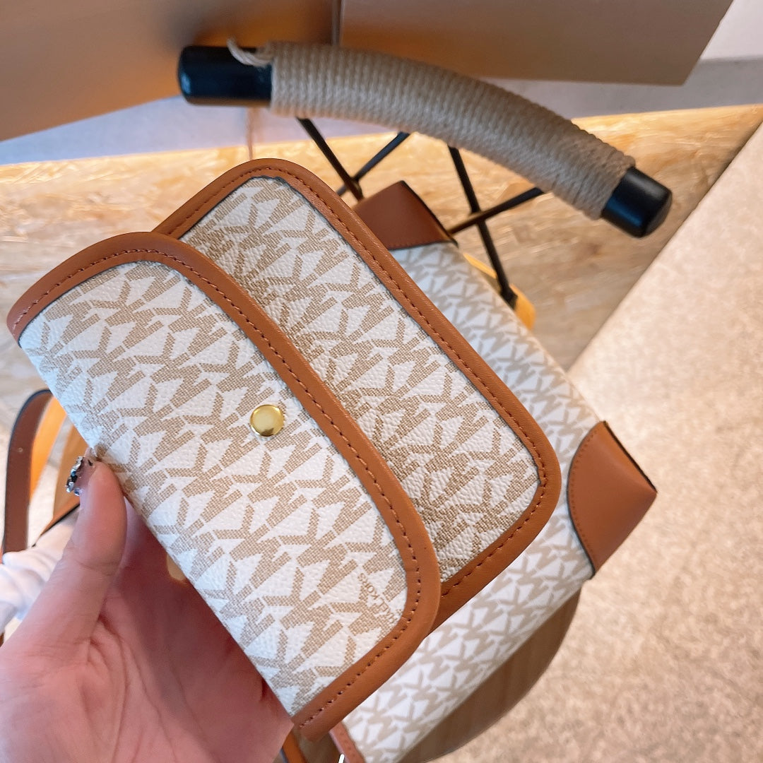 MK-BAG755