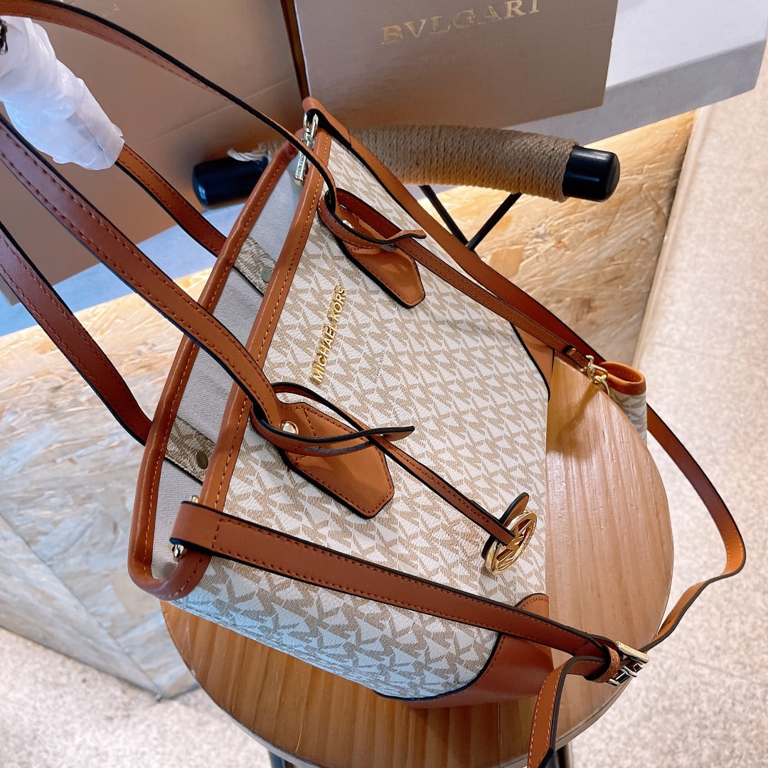 MK-BAG755
