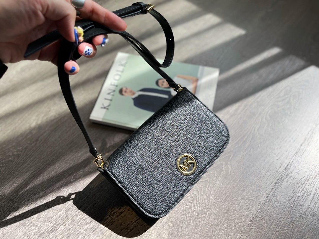 MK-BAG750