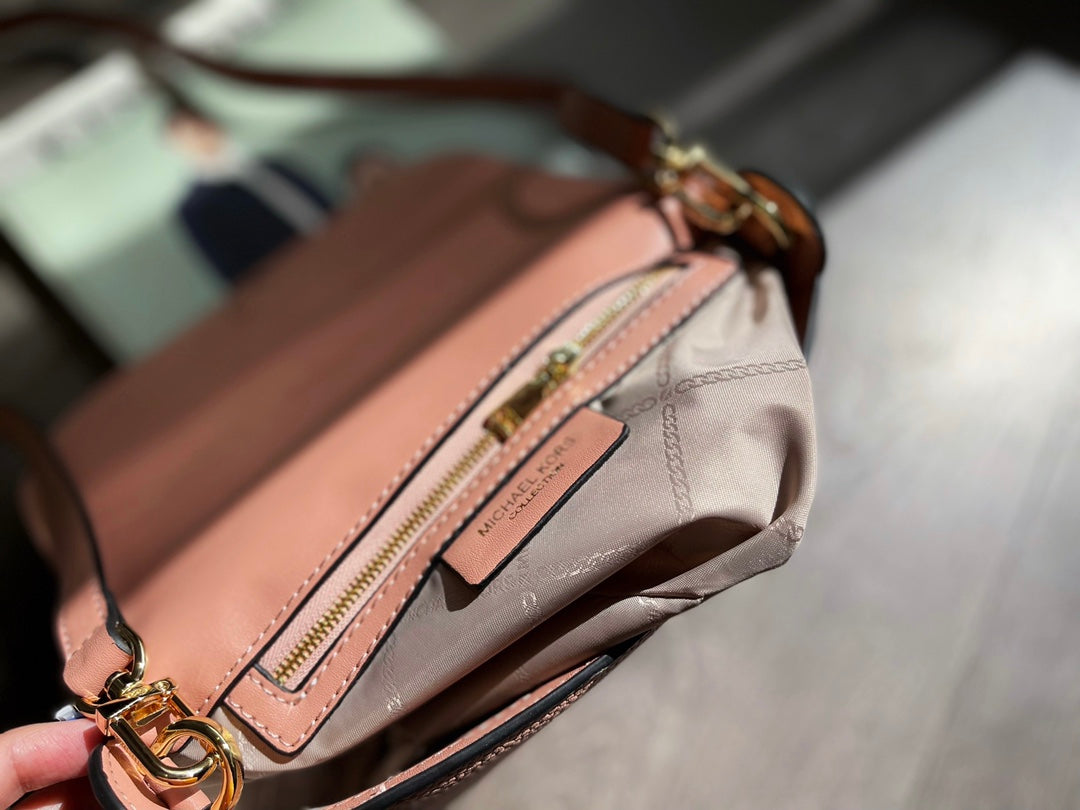 MK-BAG750