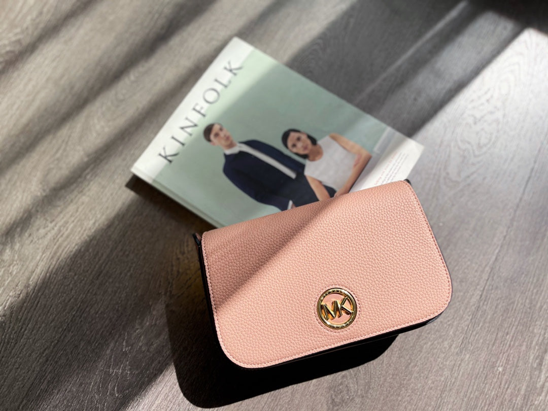 MK-BAG750
