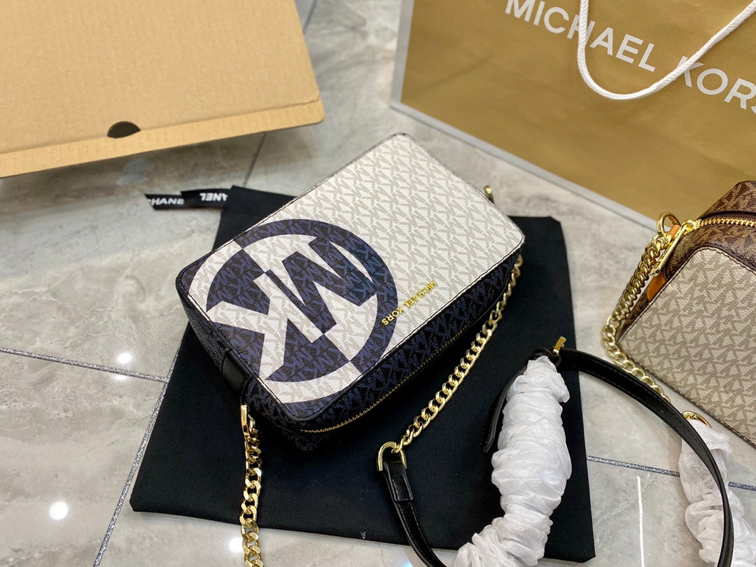 MK-BAG749