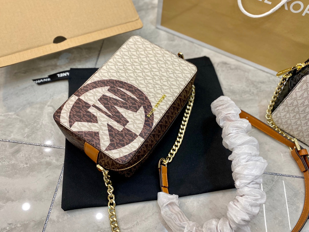 MK-BAG749