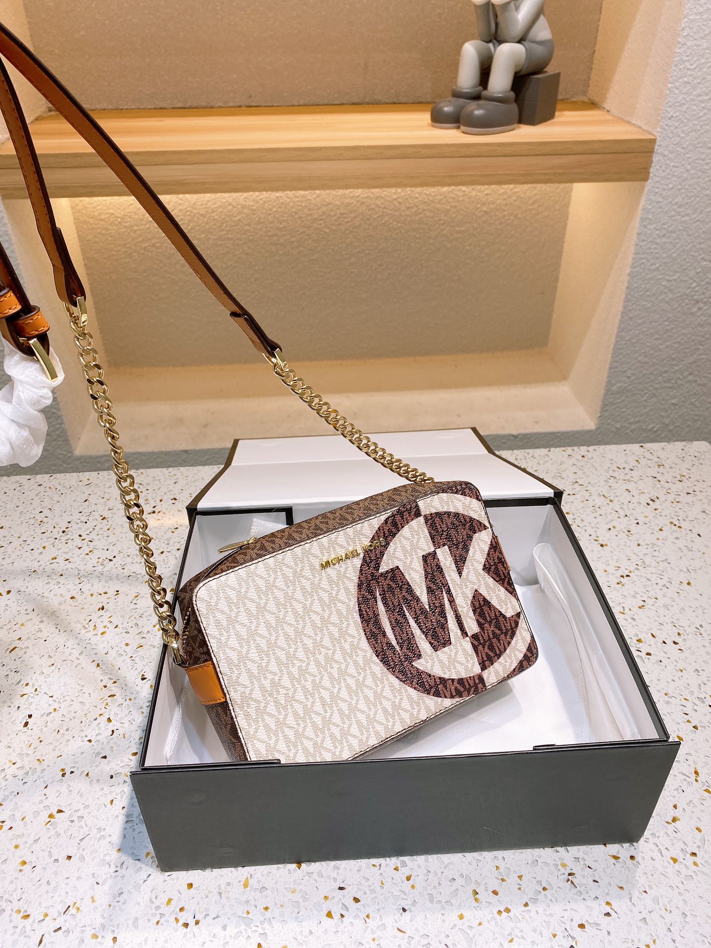 MK-BAG748