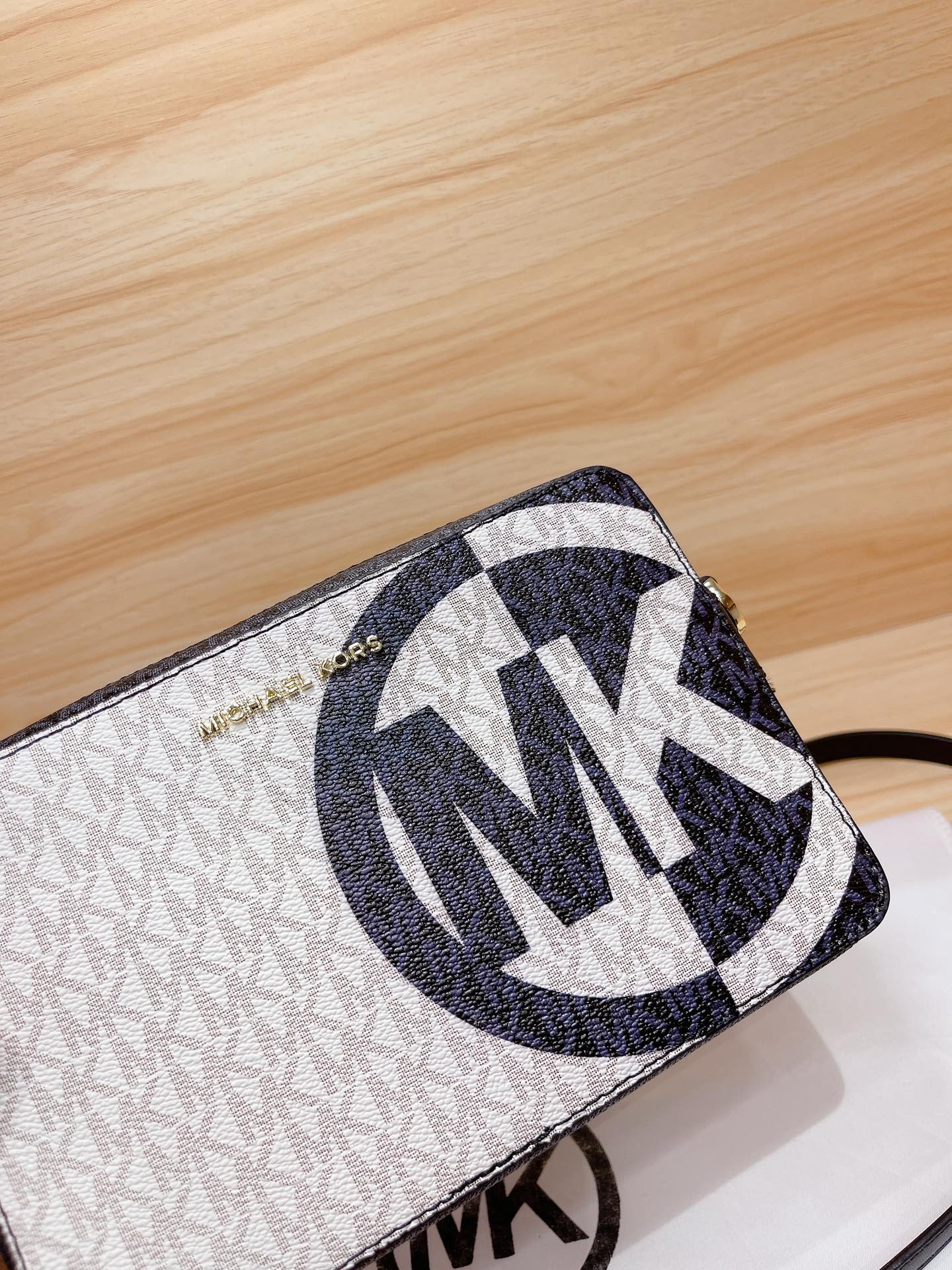 MK-BAG747