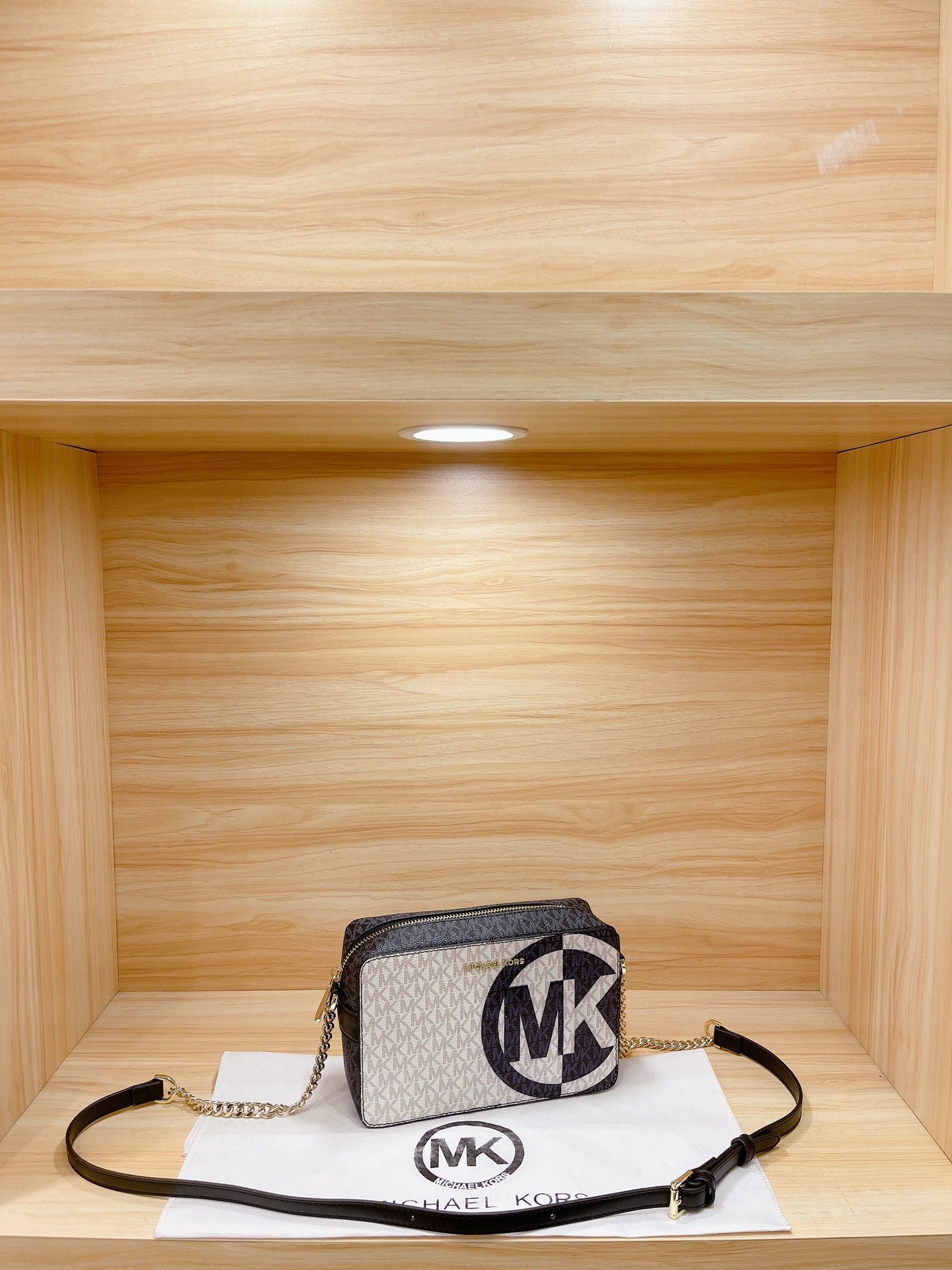 MK-BAG747