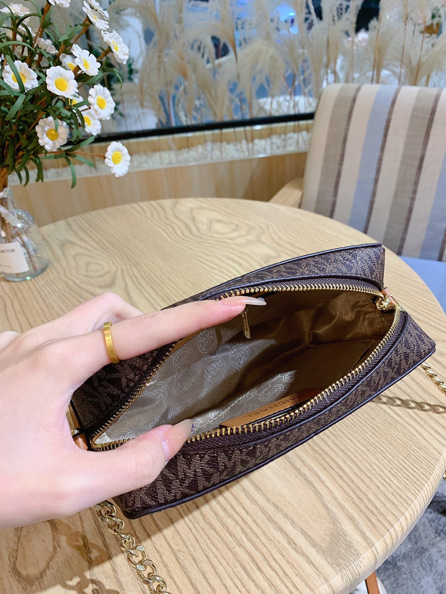MK-BAG745