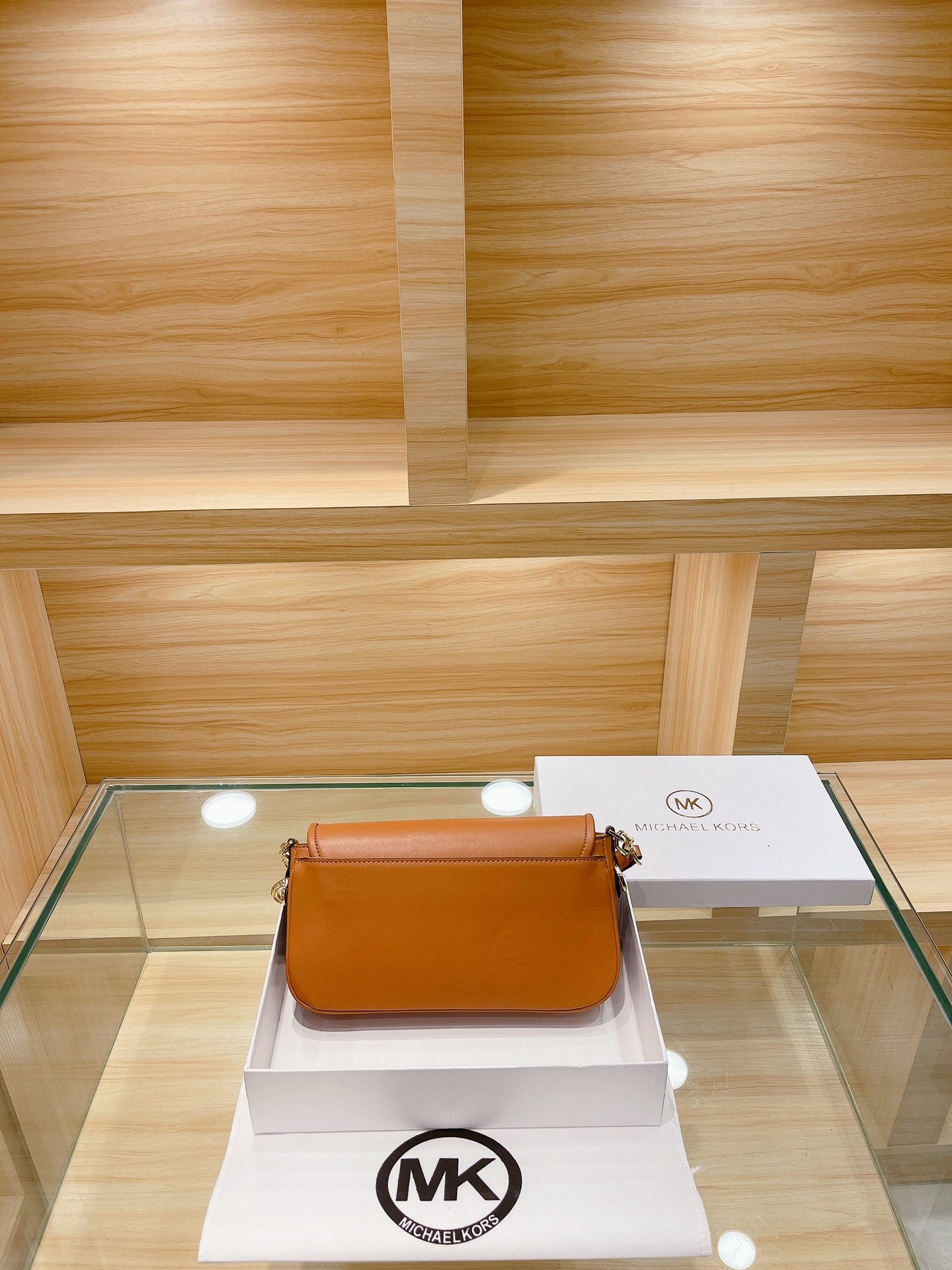 MK-BAG736
