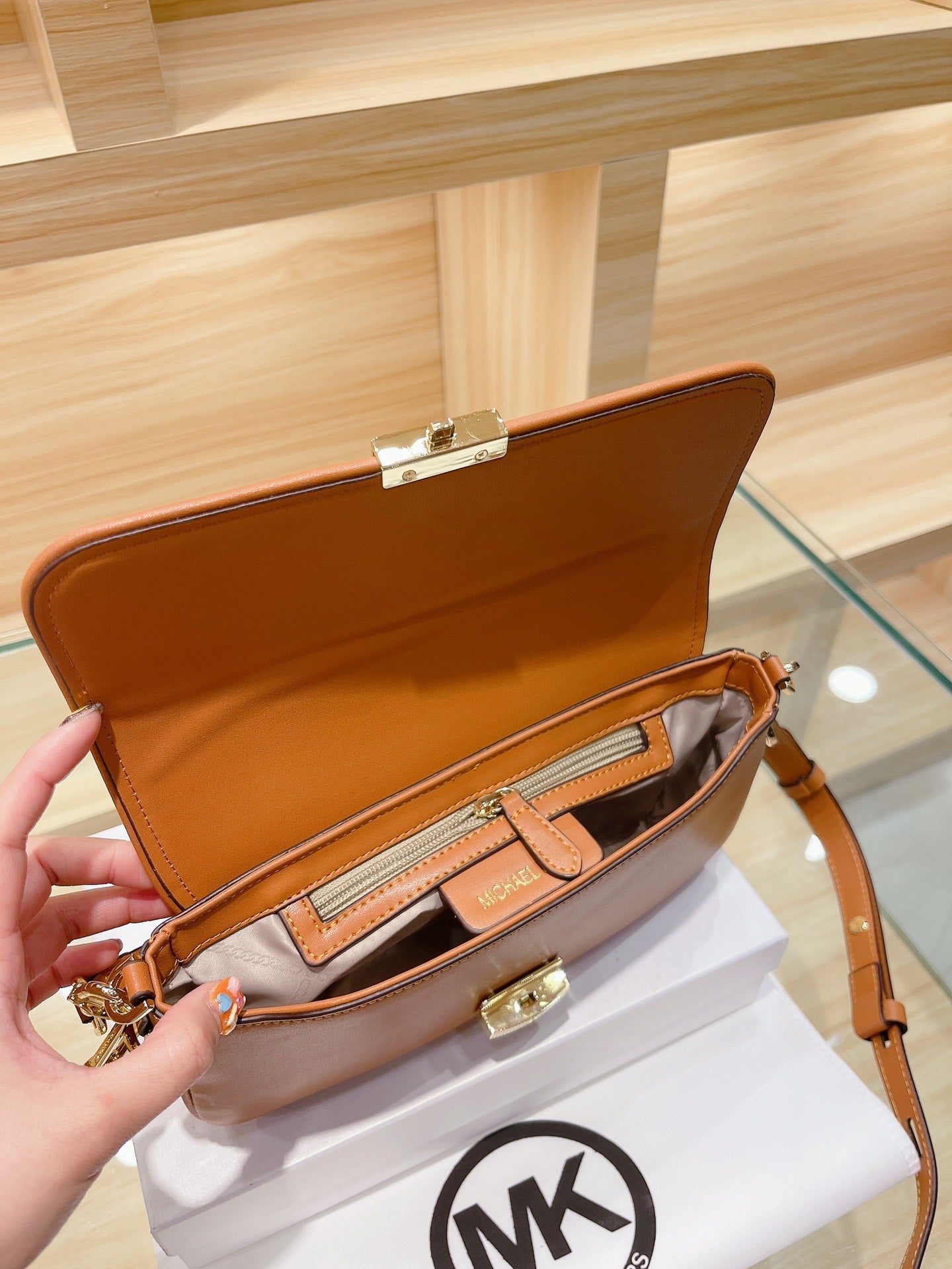 MK-BAG736