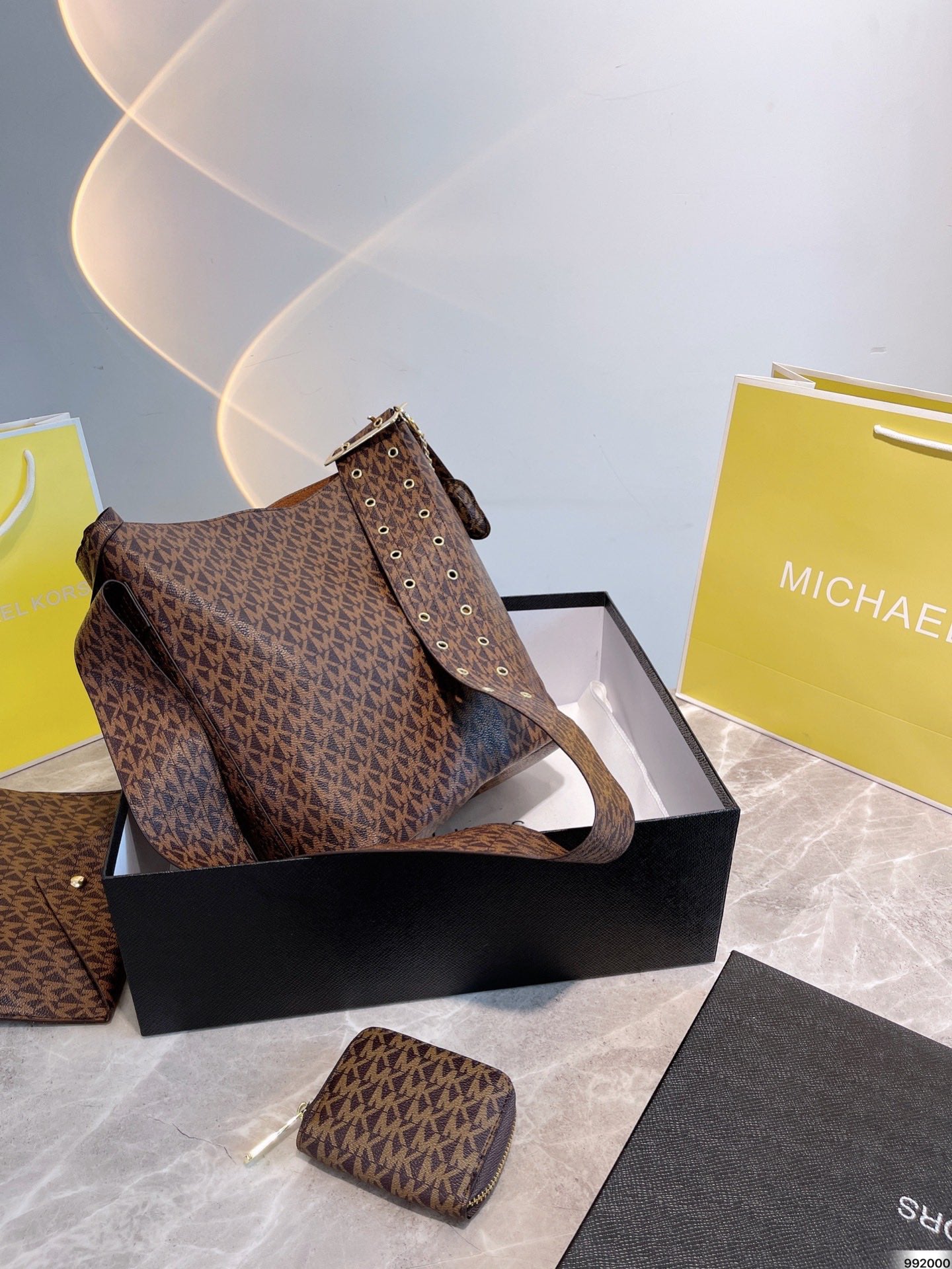 MK-BAG722