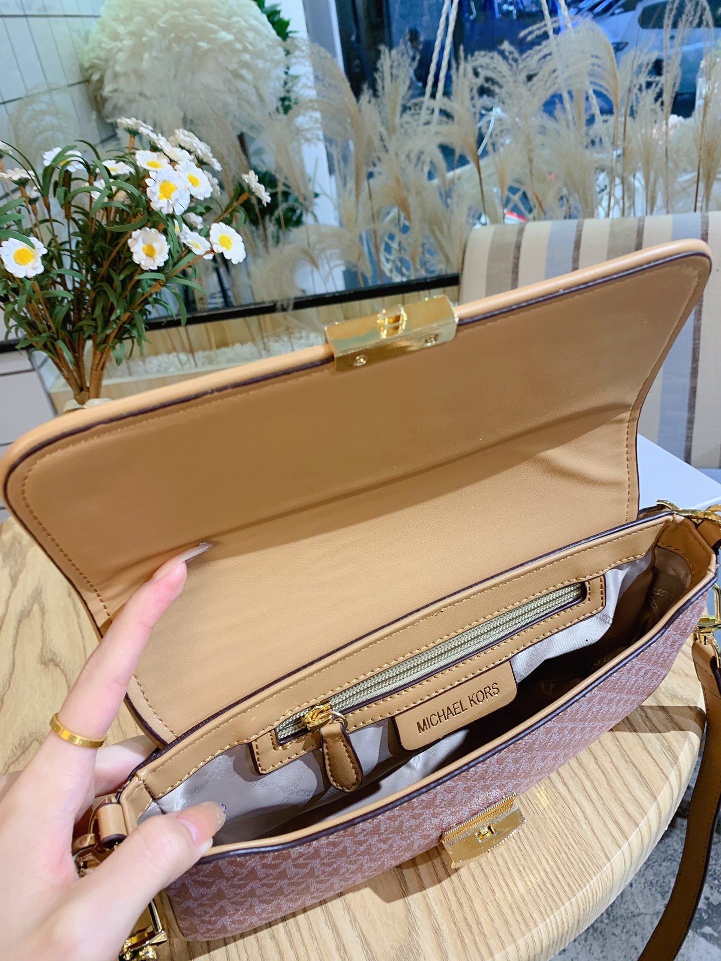 MK-BAG725