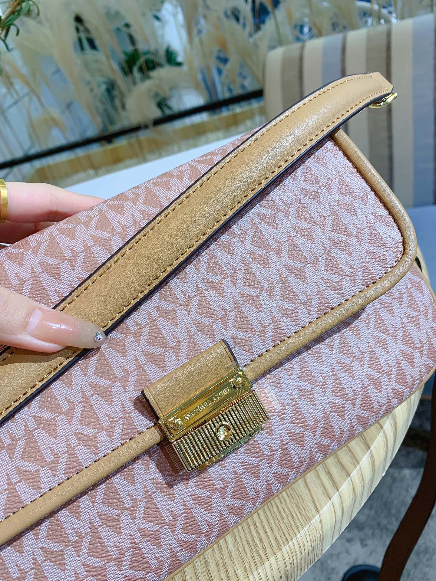 MK-BAG725