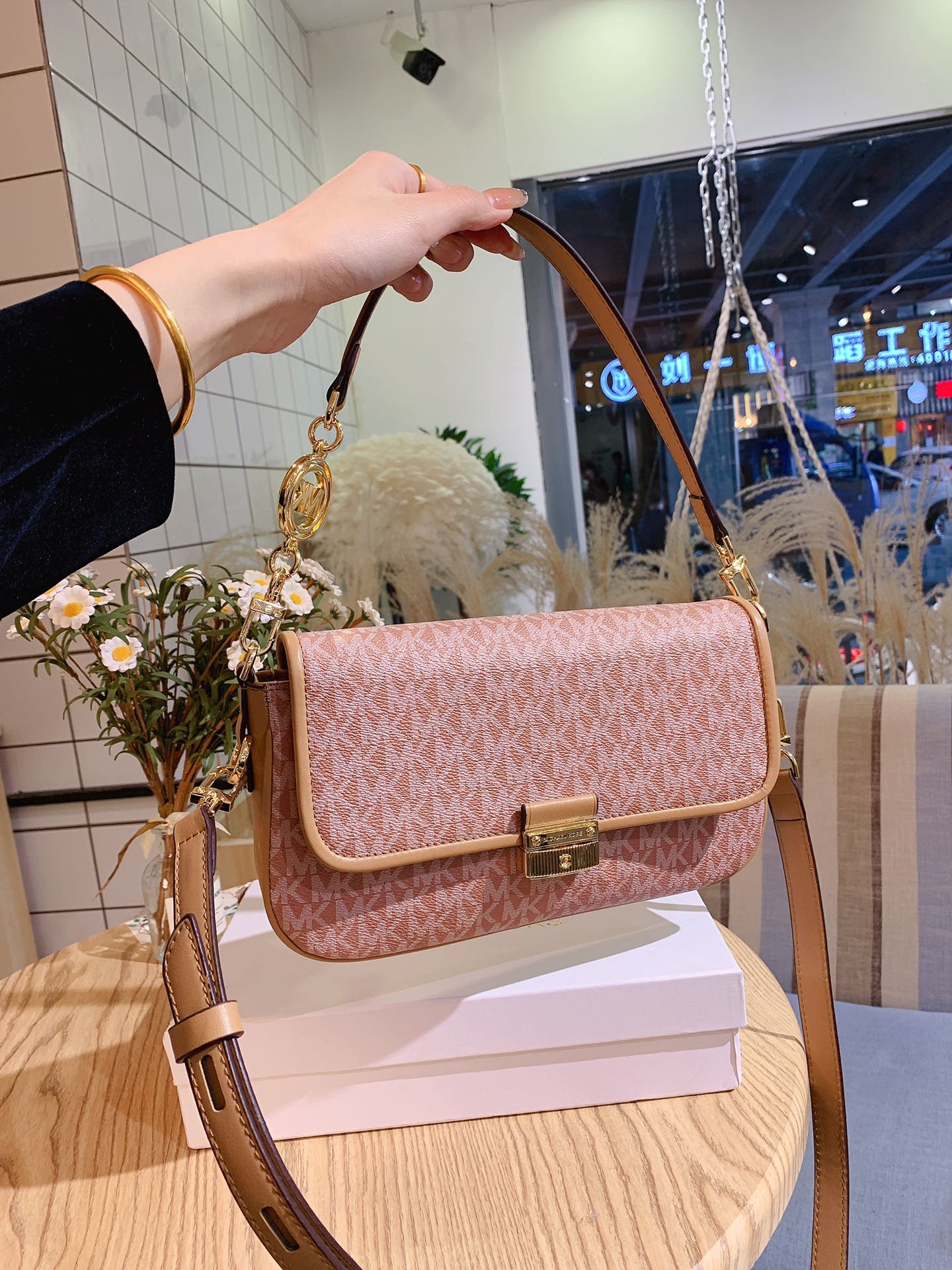 MK-BAG725