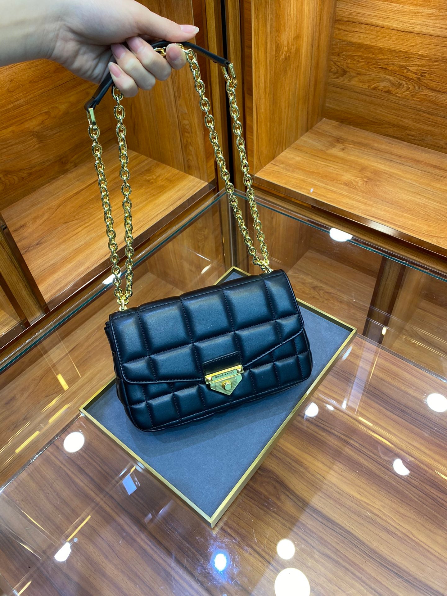 MK-BAG718