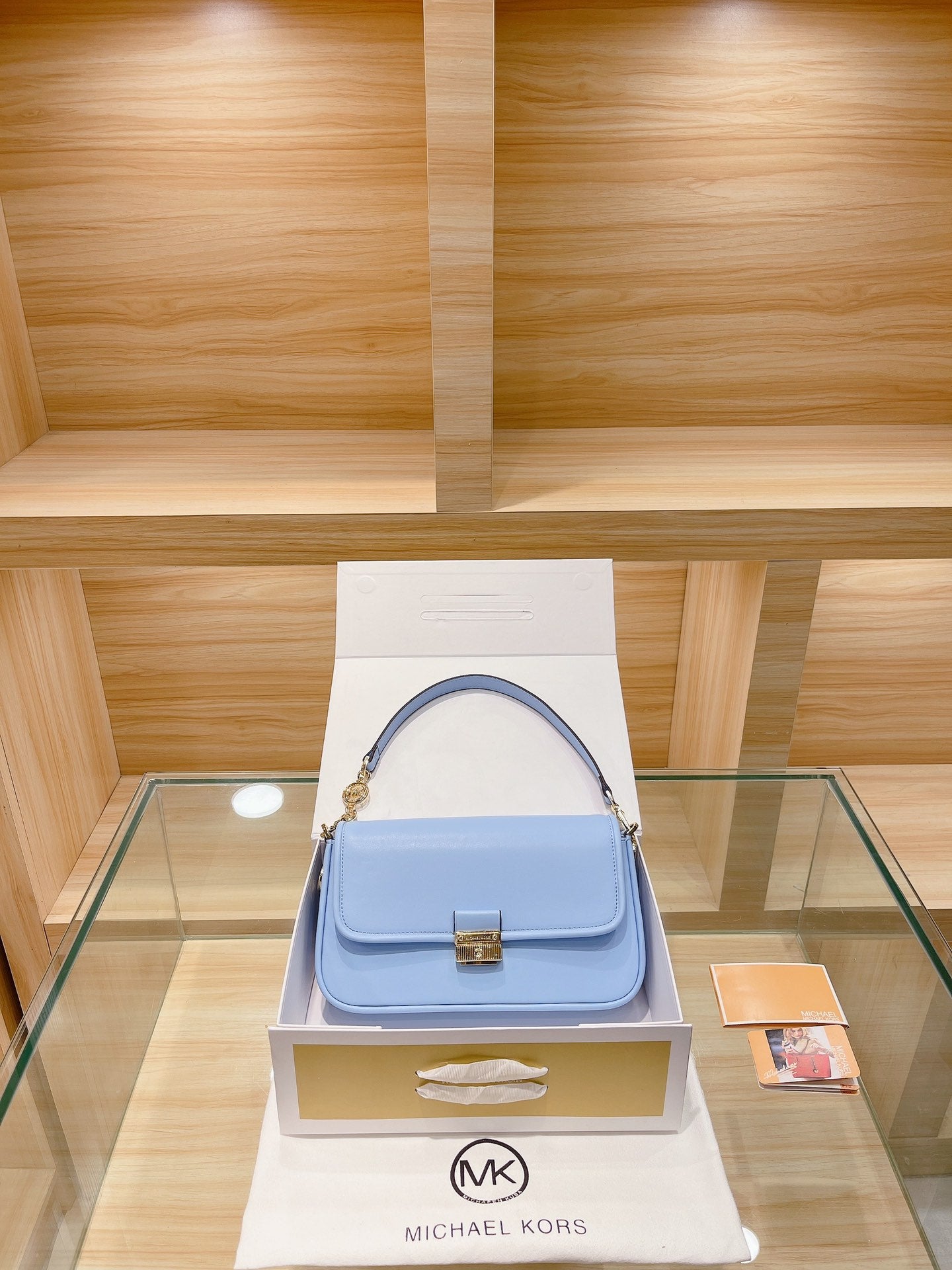 MK-BAG715