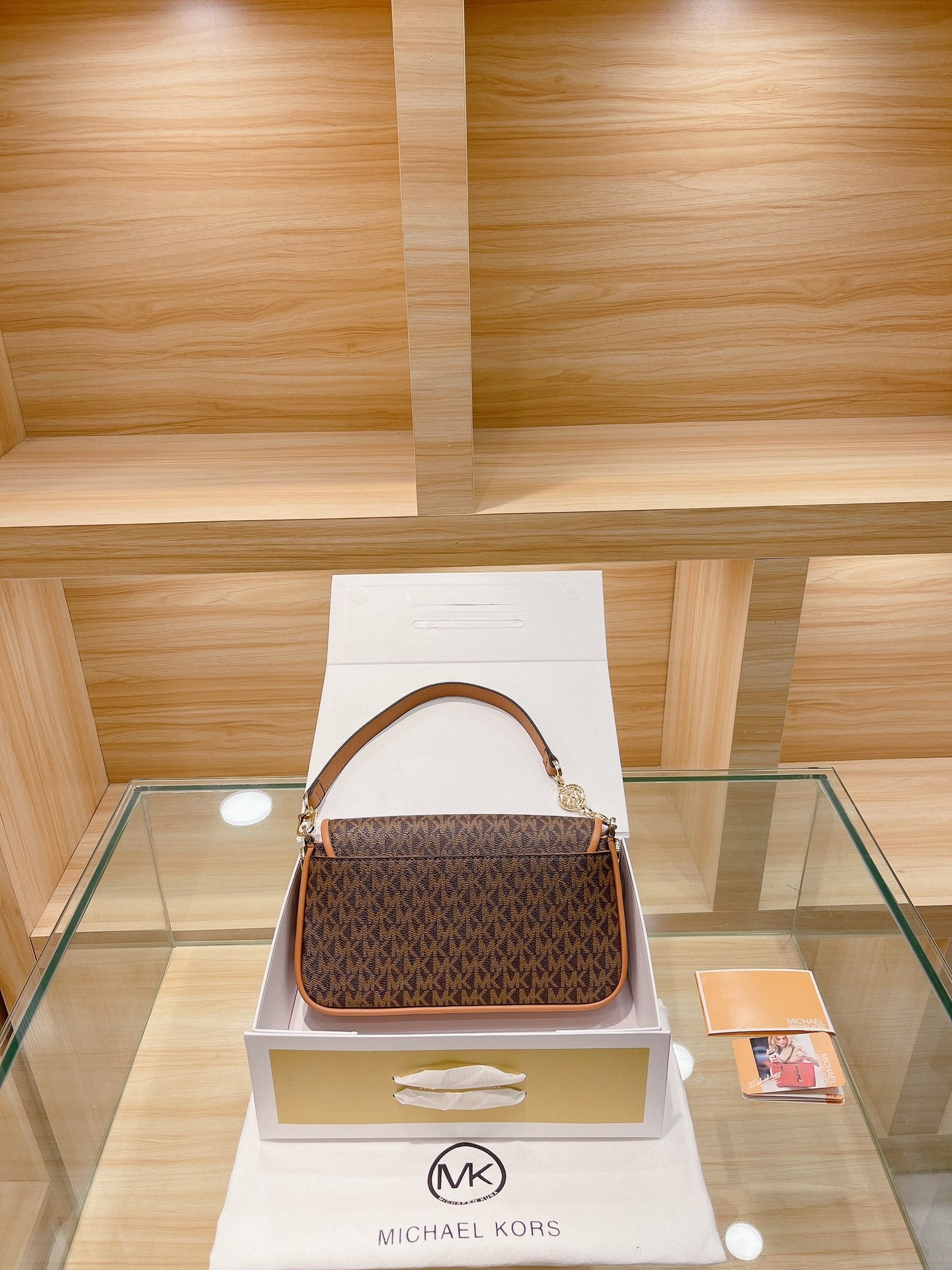 MK-BAG714