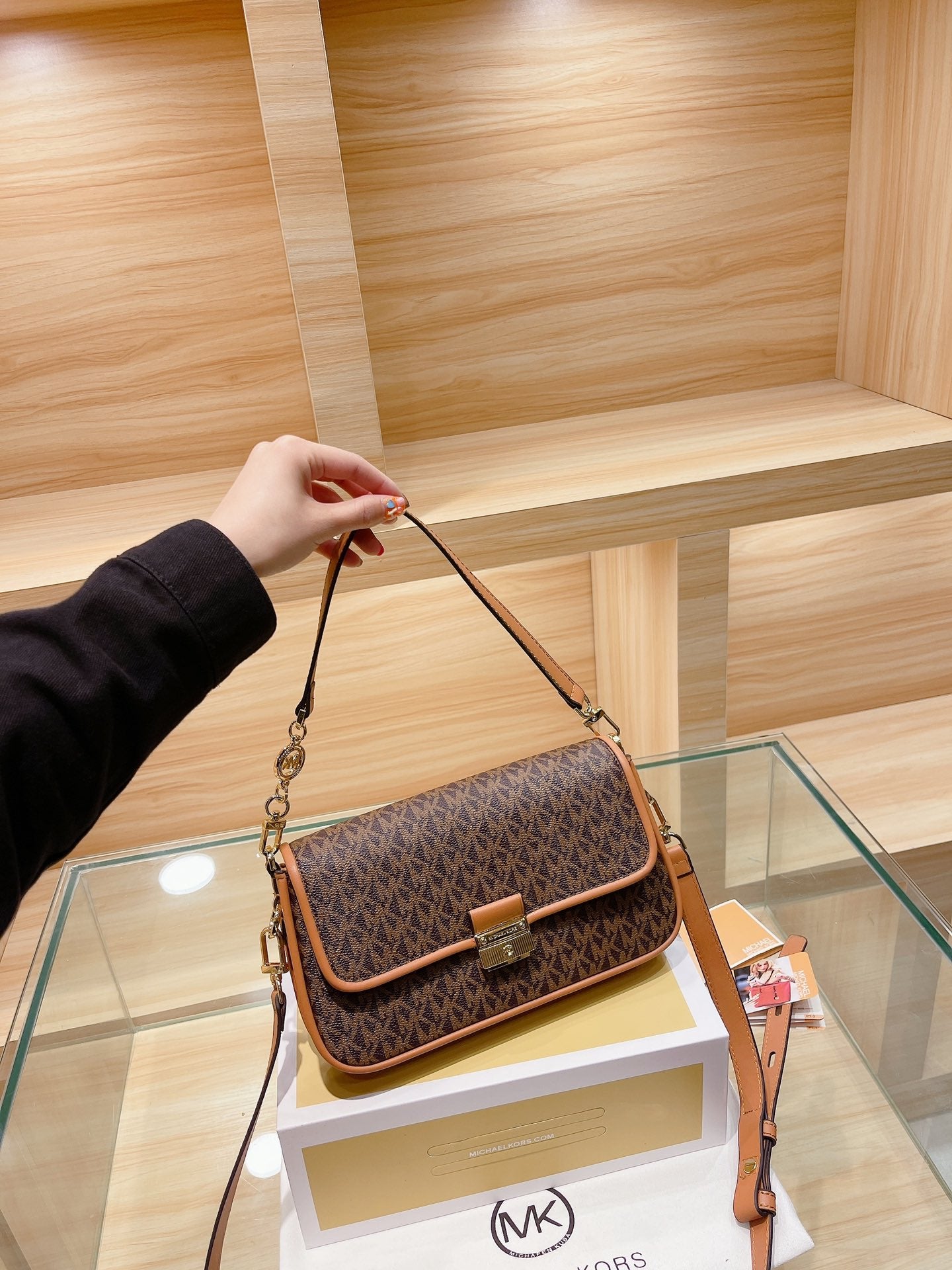 MK-BAG714