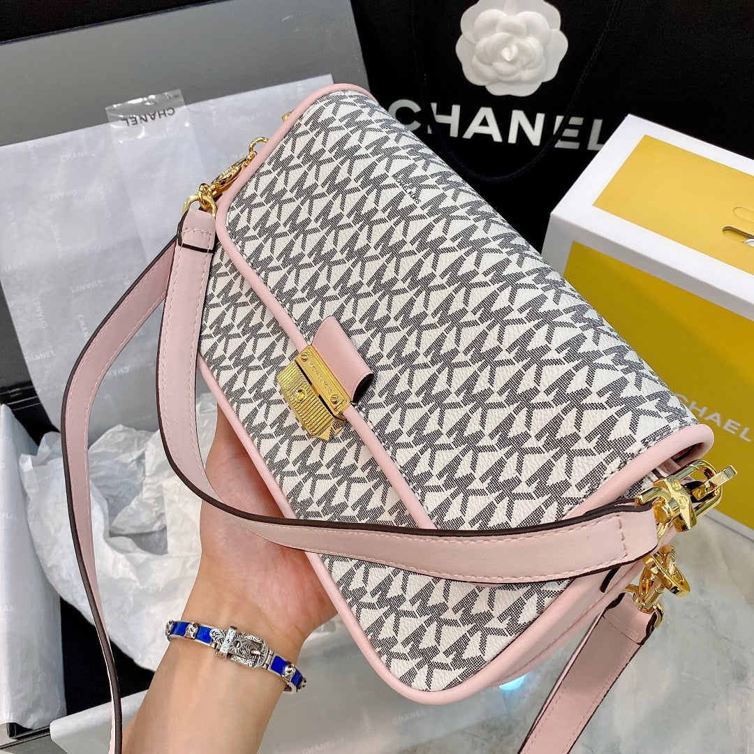 MK-BAG709