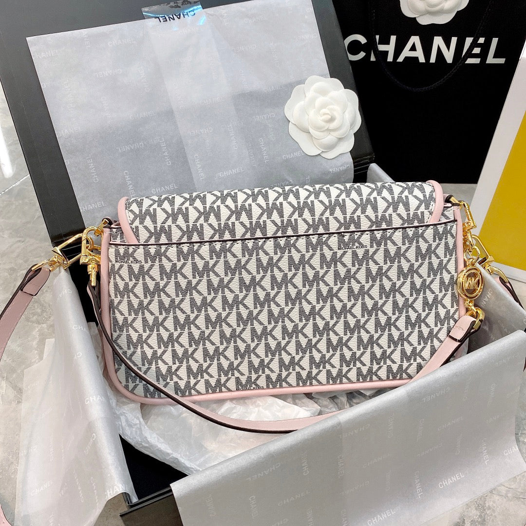 MK-BAG709