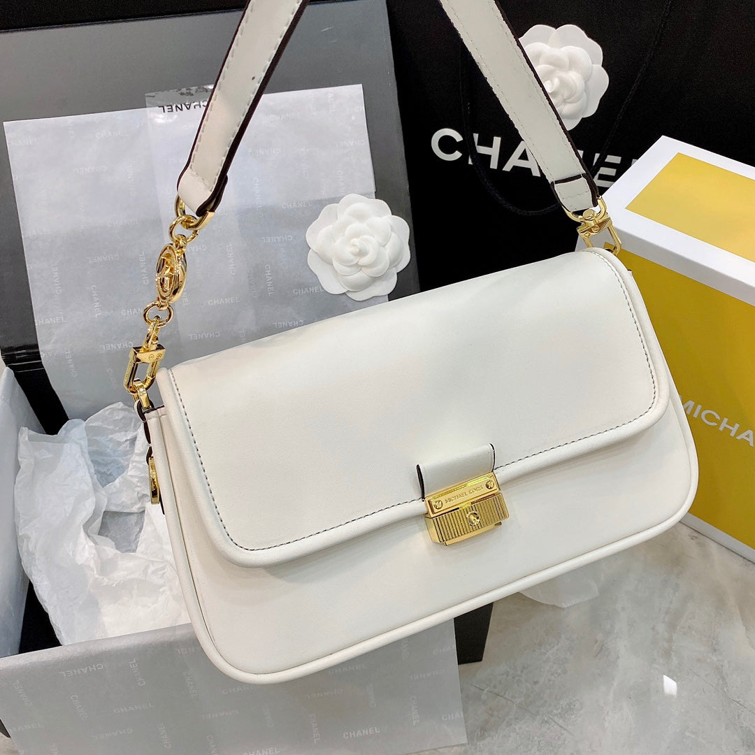 MK-BAG707