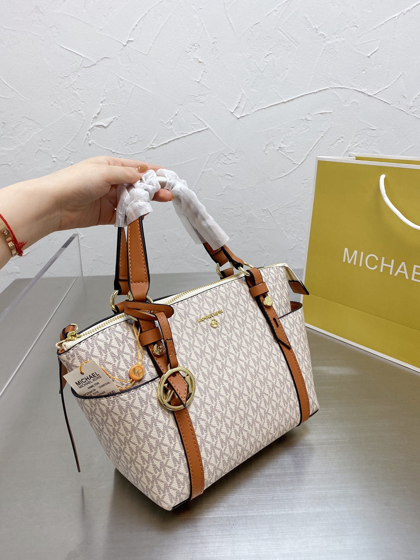 MK-BAG700