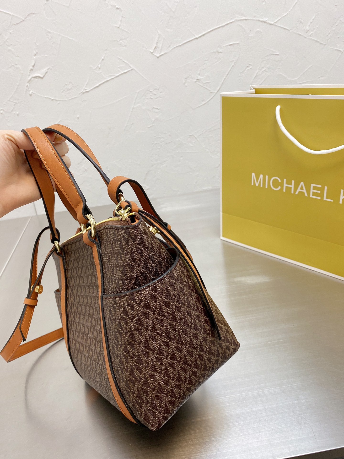 MK-BAG699