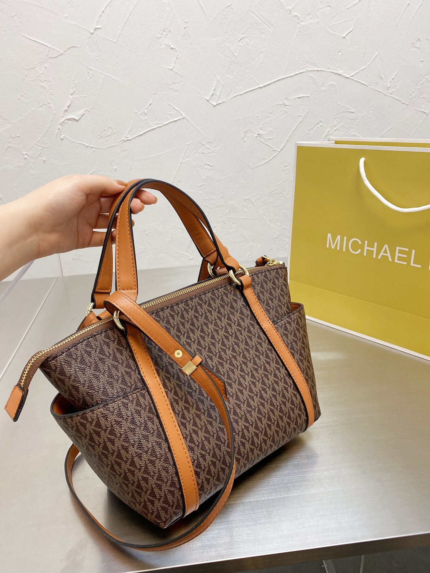 MK-BAG699