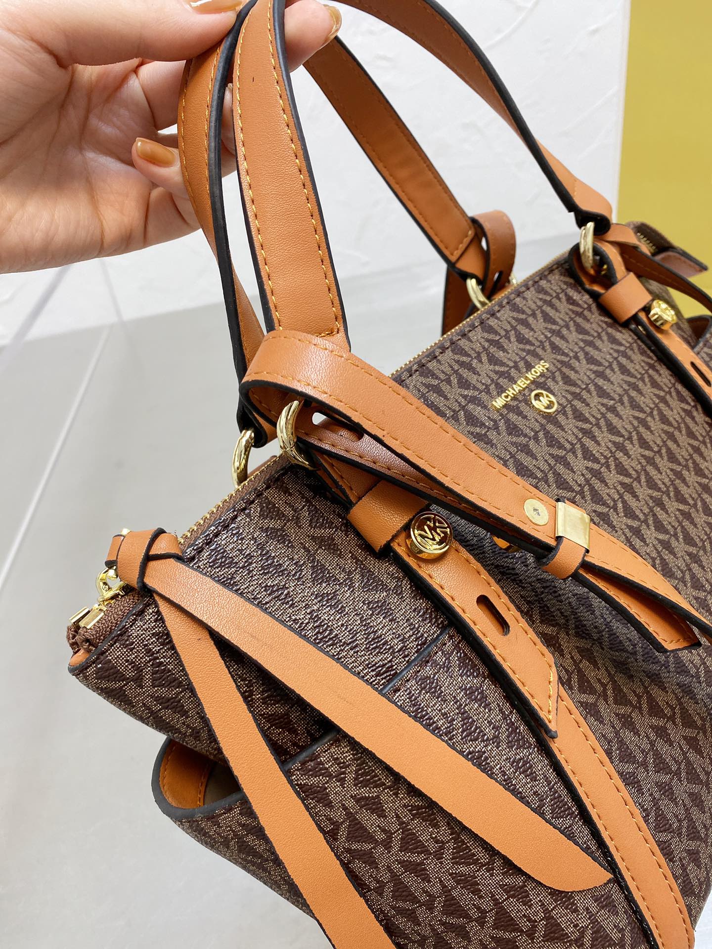 MK-BAG699