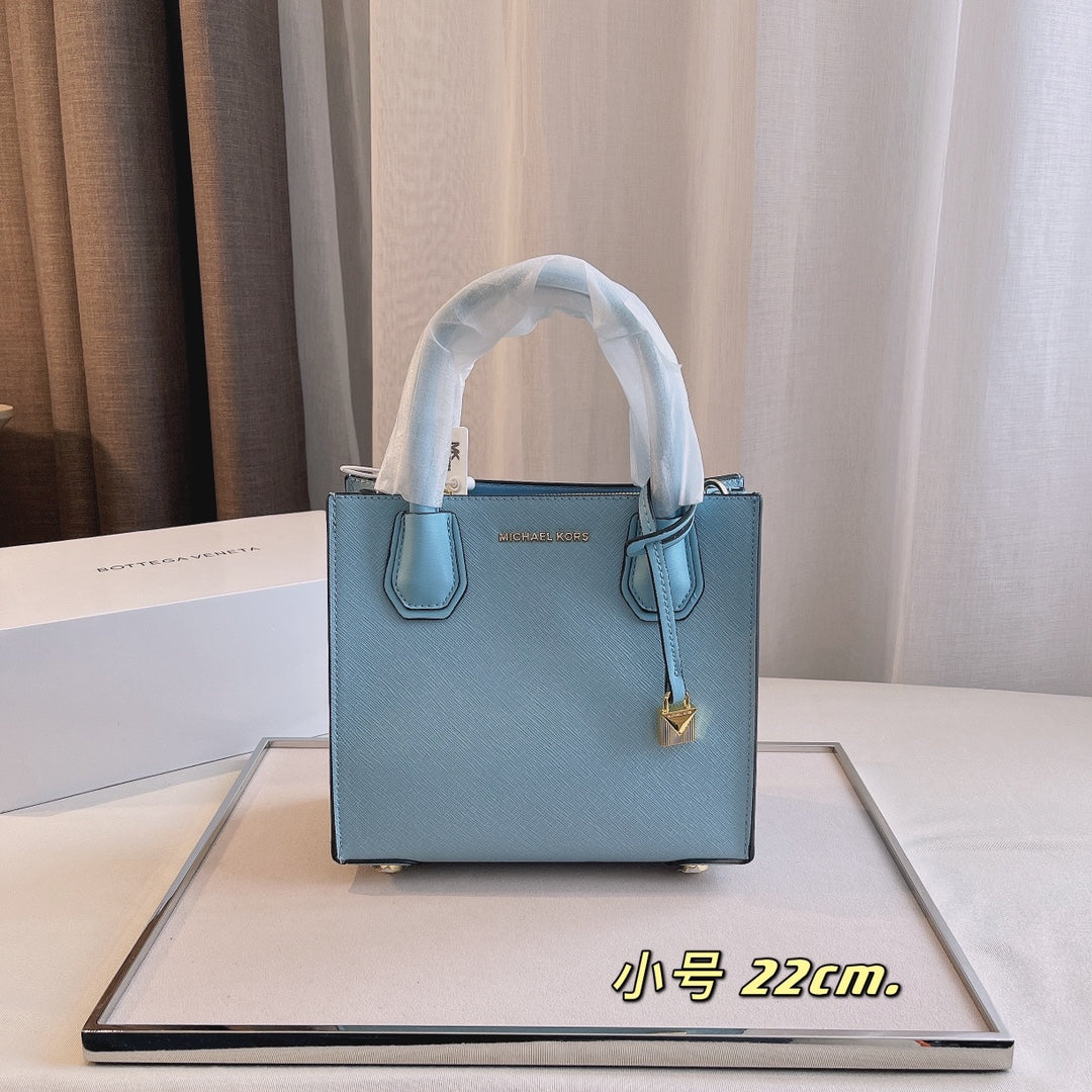 MK-BAG702