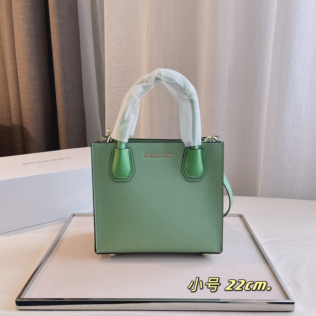 MK-BAG702