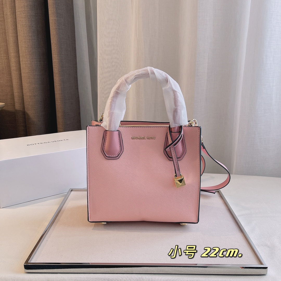 MK-BAG702