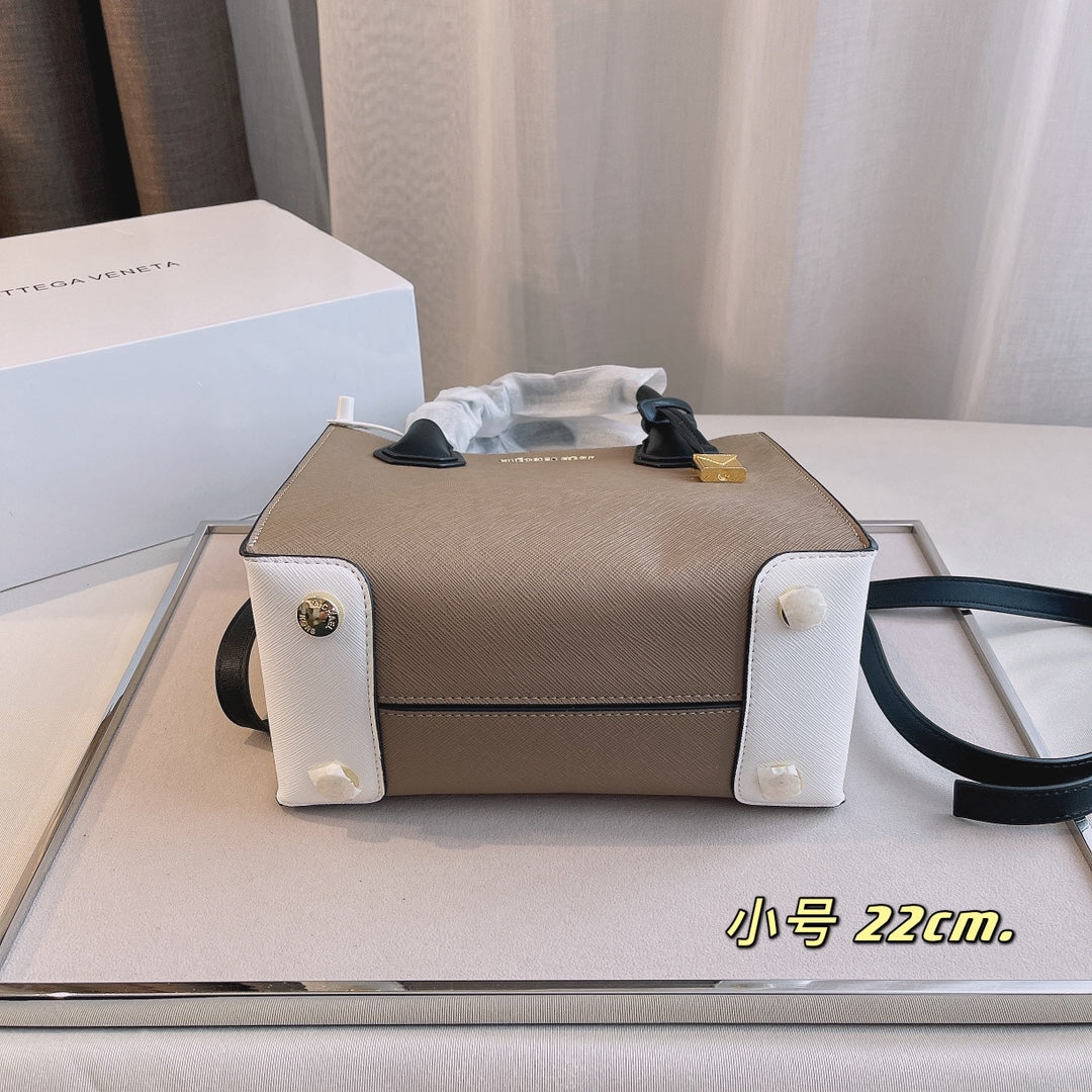 MK-BAG701