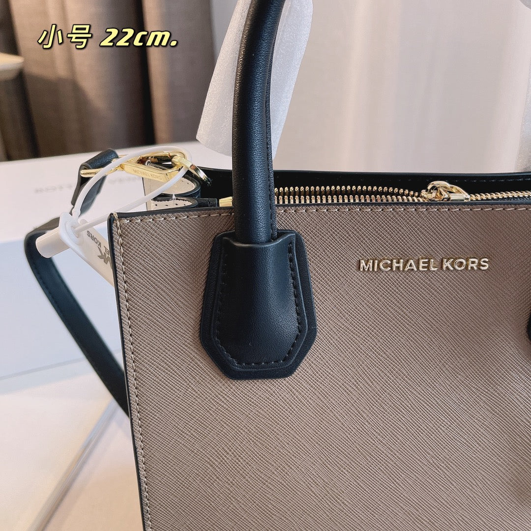 MK-BAG701