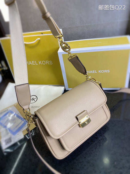 MK-BAG697
