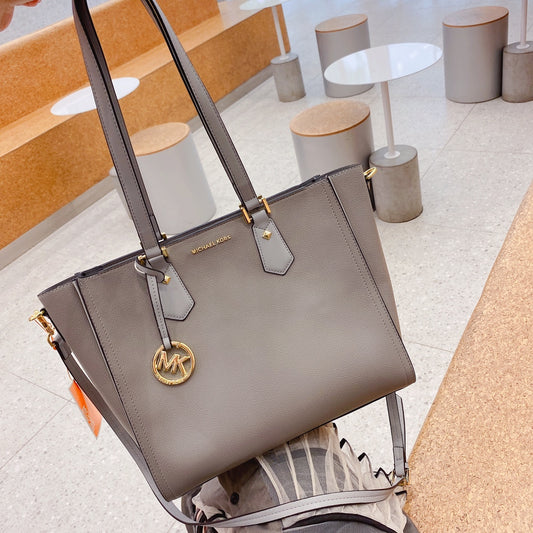 MK-BAG695