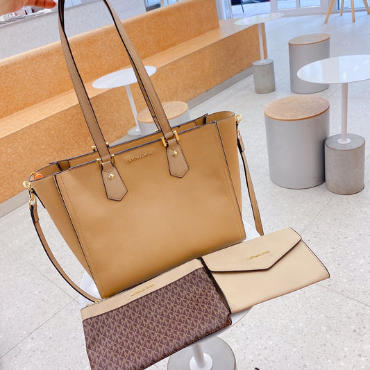 MK-BAG694