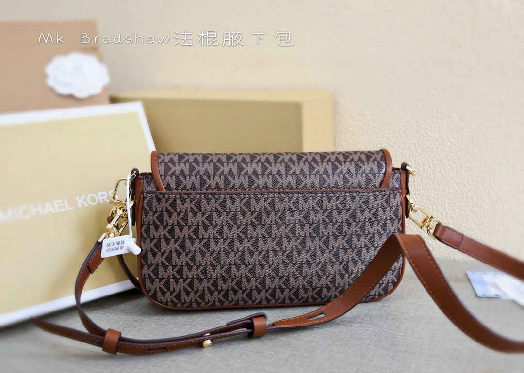 MK-BAG689