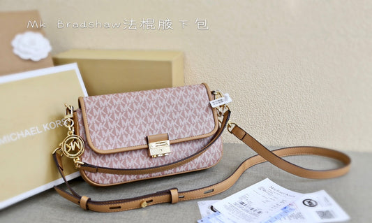 MK-BAG689