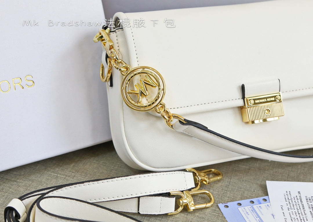 MK-BAG687