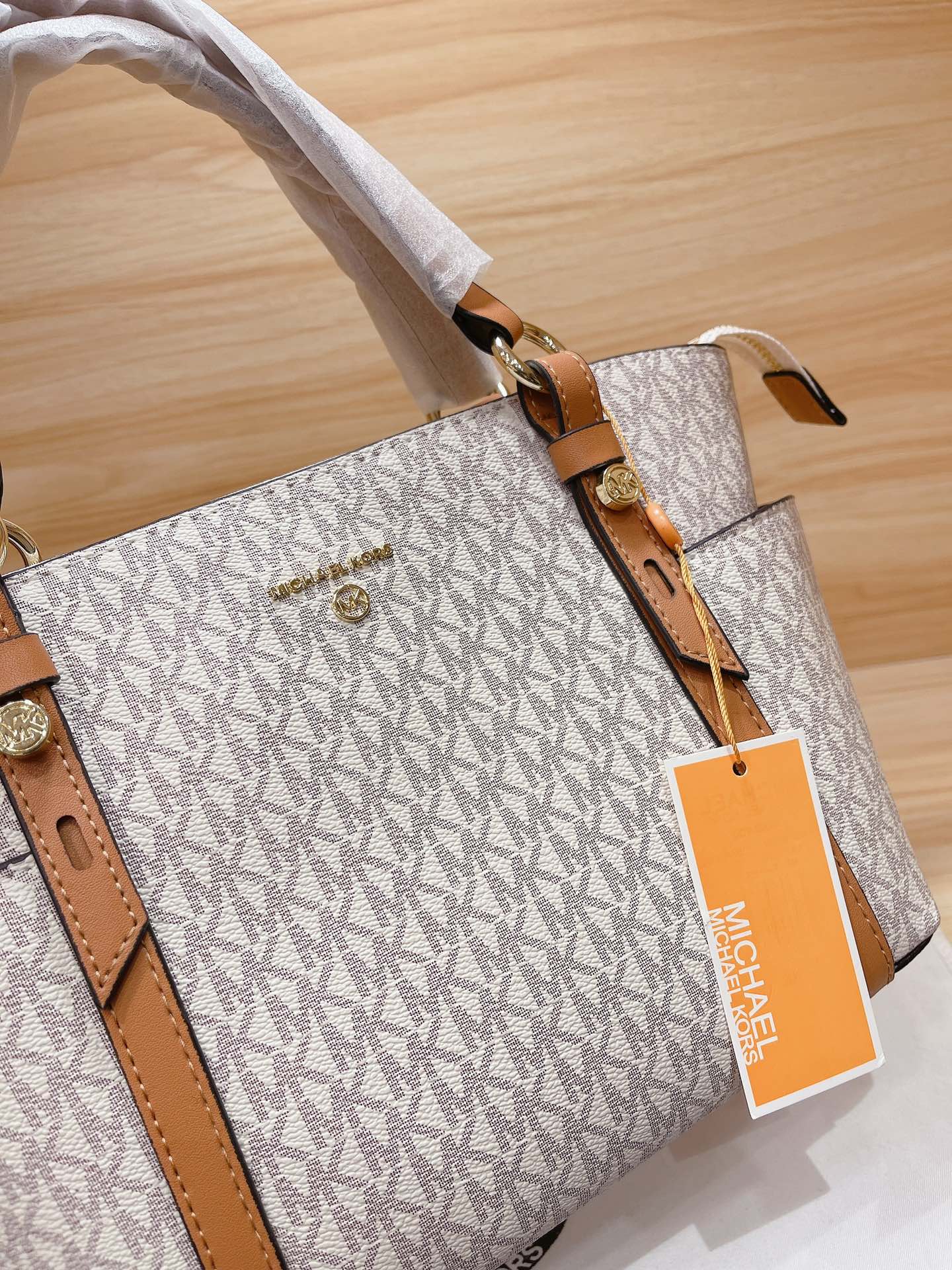 MK-BAG685